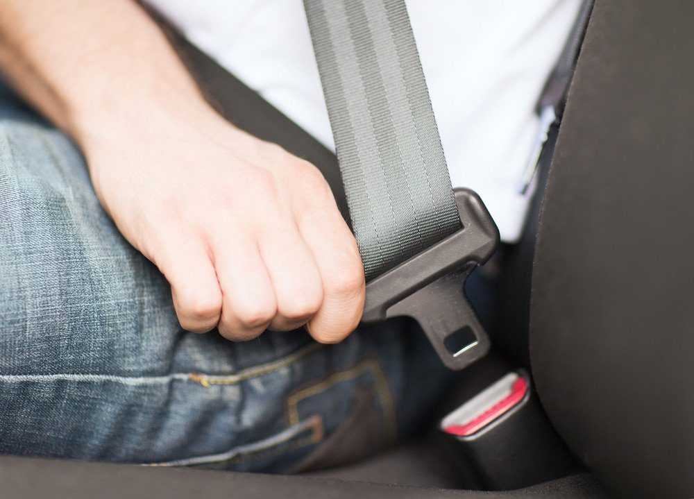 car wreck no seat belt