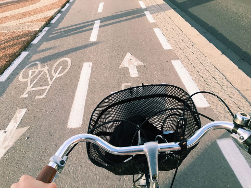 Bike lane laws in Texas